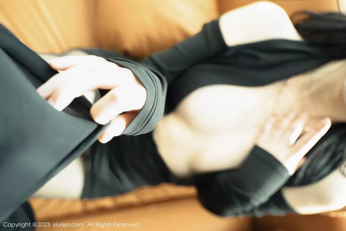 [XiuRen秀人网]第6385期艾希儿写真-秀人资源网